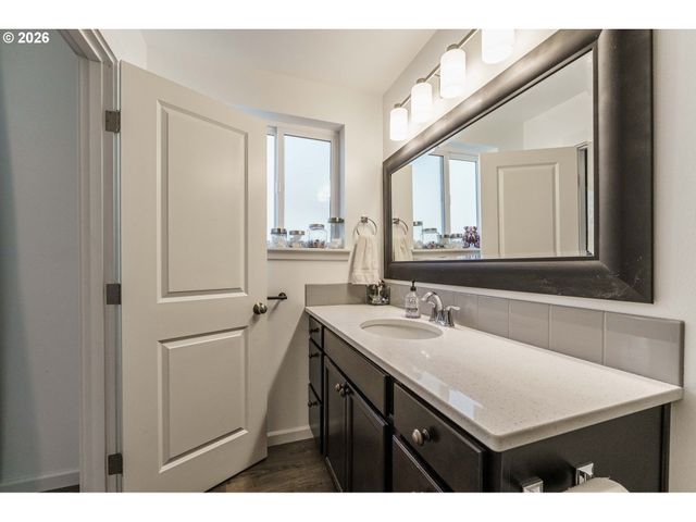 24307 Ne 232ND Ave, Battle Ground, WA 98604