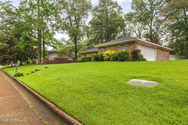 95 Sunline Drive, Brandon, MS 39042