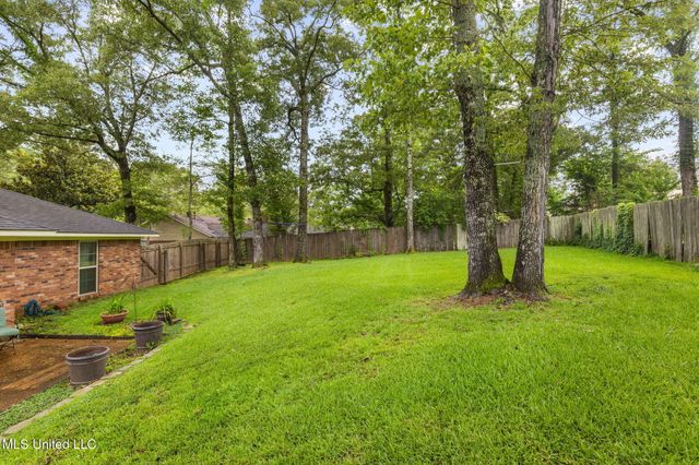 95 Sunline Drive, Brandon, MS 39042