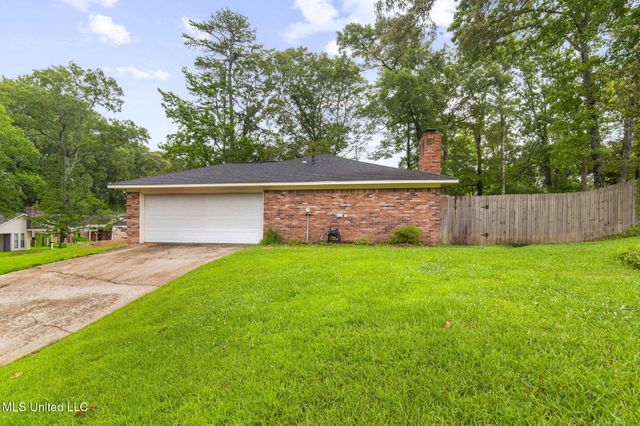 95 Sunline Drive, Brandon, MS 39042