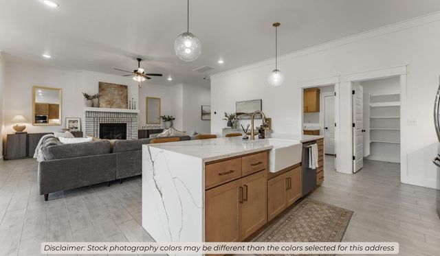 934 Woodbridge Drive, Farmington, AR 72730