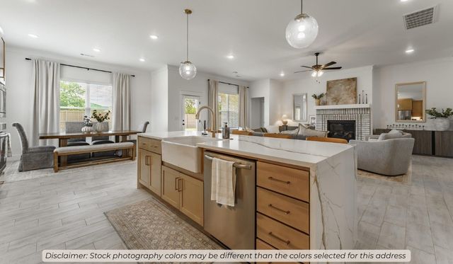 934 Woodbridge Drive, Farmington, AR 72730