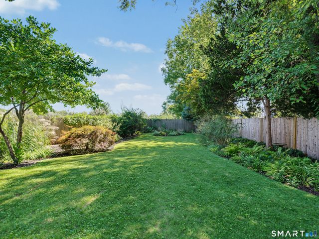 233 Beaumont Street, Fairfield, CT 06824