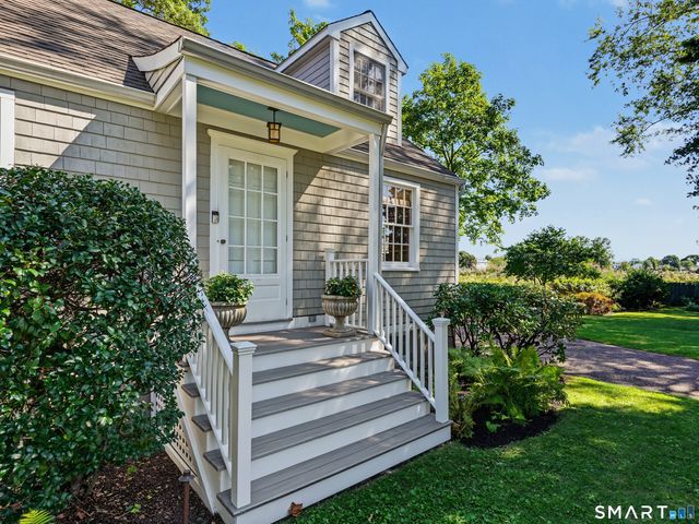 233 Beaumont Street, Fairfield, CT 06824