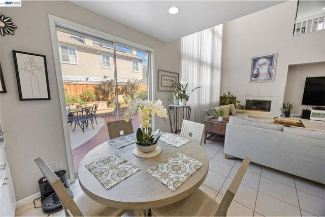 37338 Fowler St, Newark, CA 94560