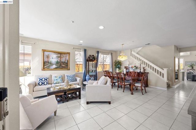 37338 Fowler St, Newark, CA 94560