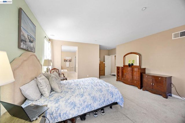 37338 Fowler St, Newark, CA 94560
