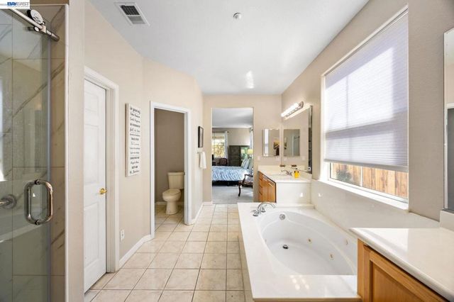 37338 Fowler St, Newark, CA 94560