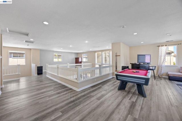 37338 Fowler St, Newark, CA 94560