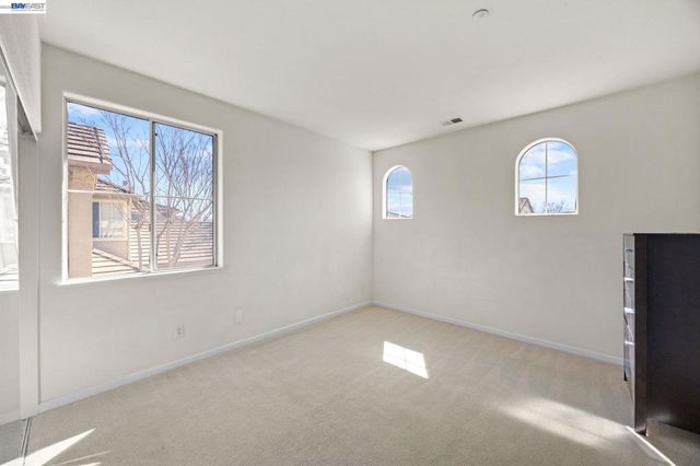 37338 Fowler St, Newark, CA 94560
