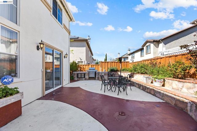 37338 Fowler St, Newark, CA 94560