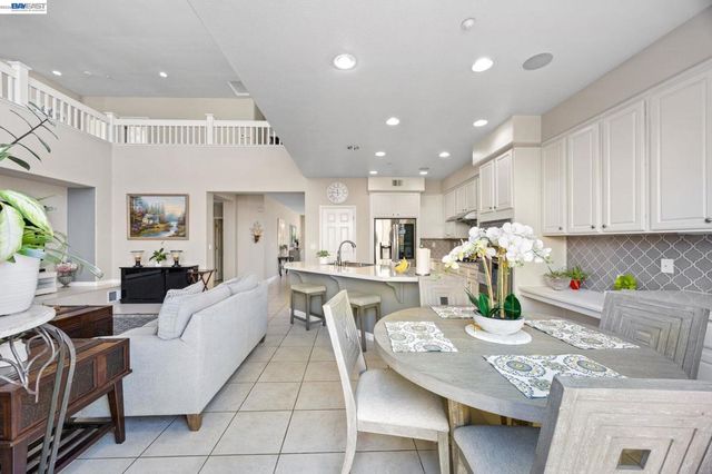 37338 Fowler St, Newark, CA 94560