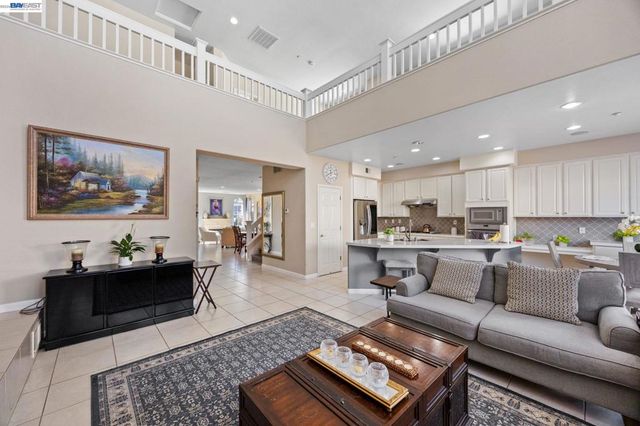 37338 Fowler St, Newark, CA 94560