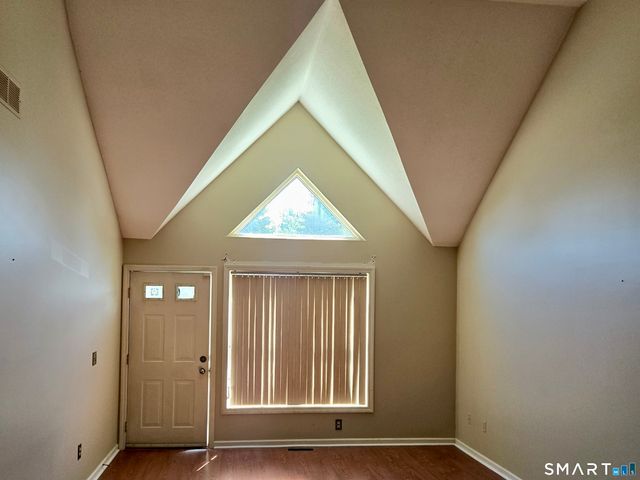 304 Brainard Road 29, Enfield, CT 06082