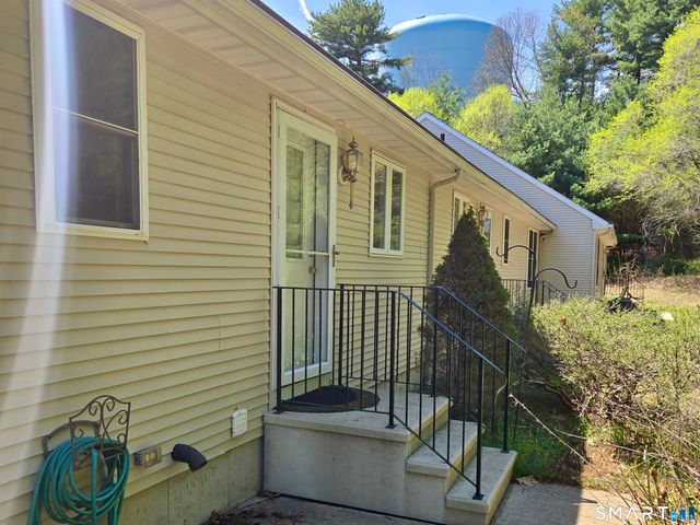 304 Brainard Road 29, Enfield, CT 06082
