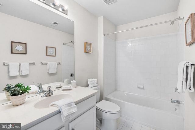 615 WILTSHIRE LN, Newtown Square, PA 19073