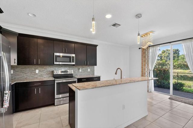 4545 Tara Cove Way, West Palm Beach, FL 33417