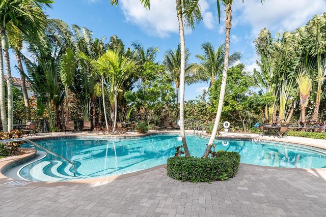 4545 Tara Cove Way, West Palm Beach, FL 33417