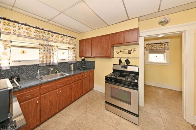 99 Christie St, Ridgefield Park Village, NJ 07660