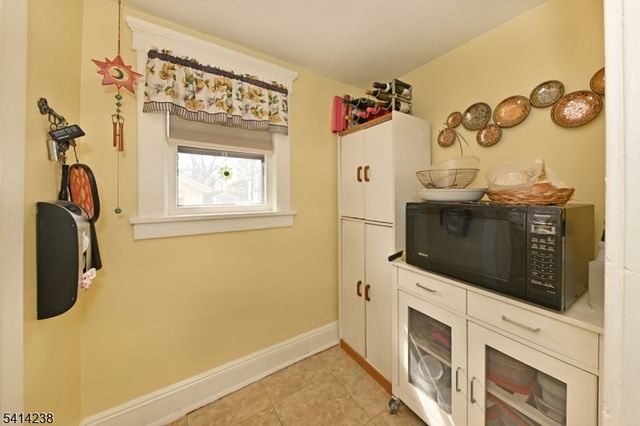 99 Christie St, Ridgefield Park Village, NJ 07660