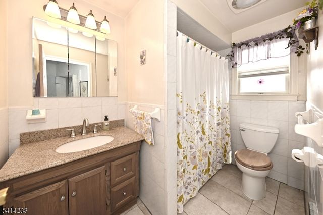 99 Christie St, Ridgefield Park Village, NJ 07660