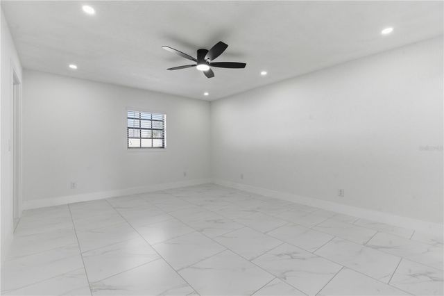 8205 TANGLEWOOD LANE, Tampa, FL 33615