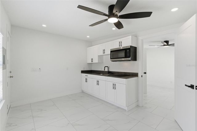 8205 TANGLEWOOD LANE, Tampa, FL 33615