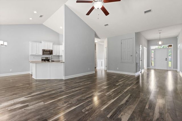 10343 Ronnie Byrd Lane S, Semmes, AL 36575