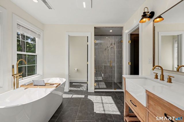 1 Elwell Road, New Fairfield, CT 06812