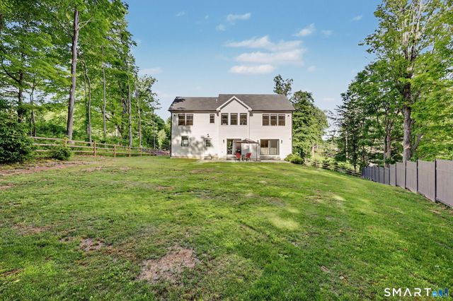 1 Elwell Road, New Fairfield, CT 06812