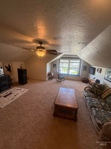 2813 S Bayhill Ct, Nampa, ID 83686