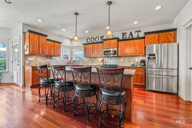 2813 S Bayhill Ct, Nampa, ID 83686