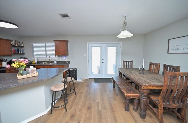 328 Saddlebrook Drive, Krum, TX 76249