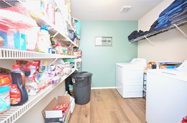 328 Saddlebrook Drive, Krum, TX 76249