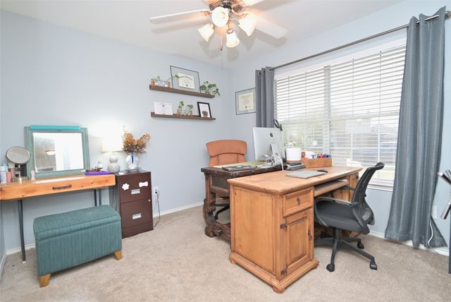 328 Saddlebrook Drive, Krum, TX 76249