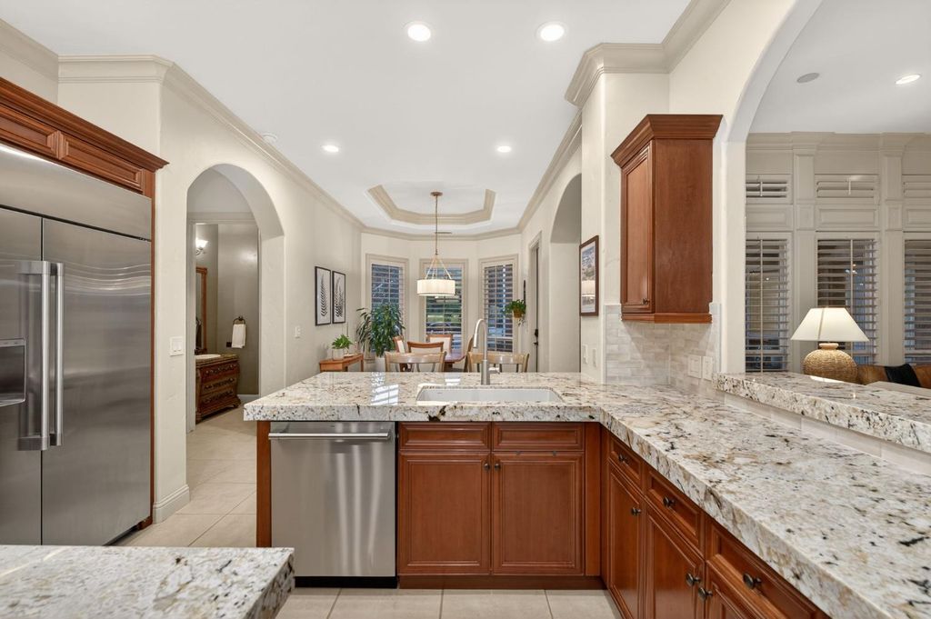 Image 33 of property listing at 3350 E Via Montiano Avenue, Clovis, CA 93619