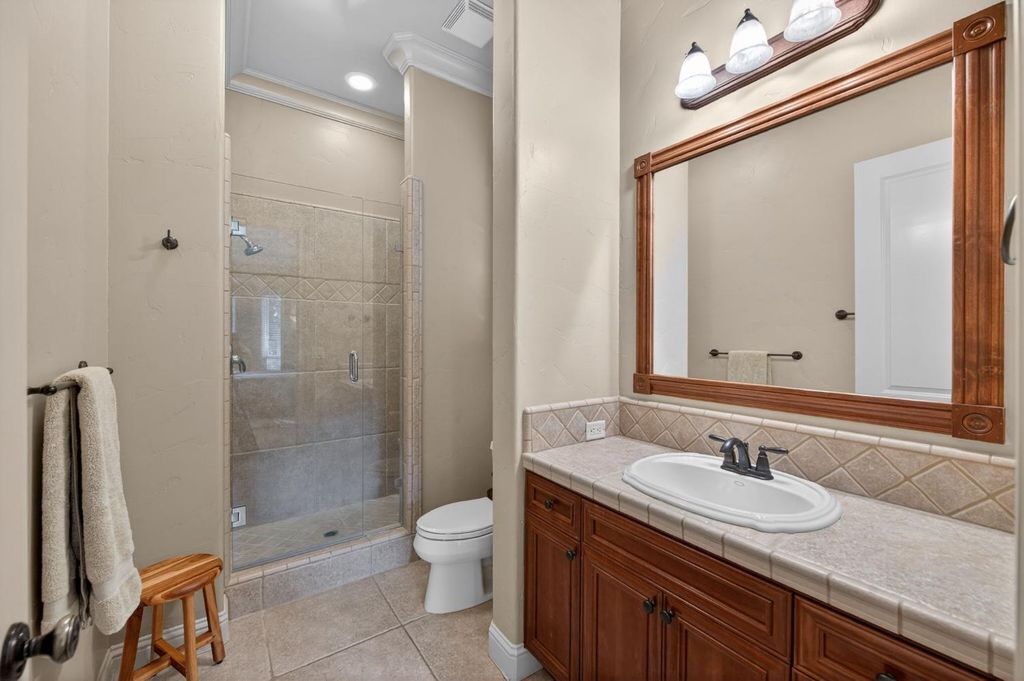 Image 42 of property listing at 3350 E Via Montiano Avenue, Clovis, CA 93619