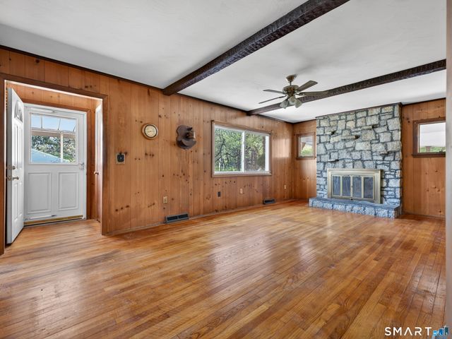 3 Helen Street, Norwich, CT 06360