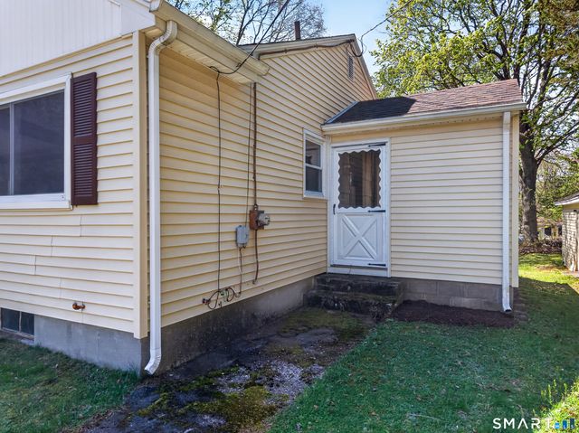 3 Helen Street, Norwich, CT 06360