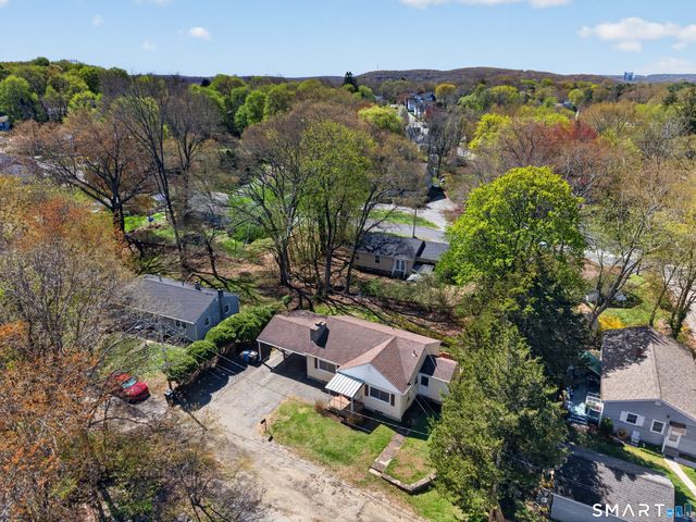 3 Helen Street, Norwich, CT 06360