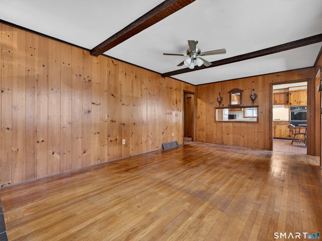 3 Helen Street, Norwich, CT 06360