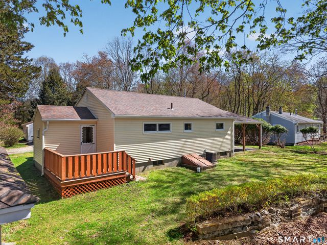 3 Helen Street, Norwich, CT 06360
