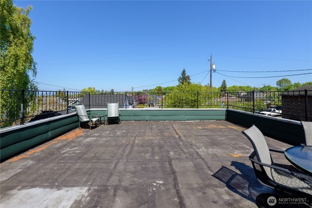 623 E 10th St, Port Angeles, WA 98362