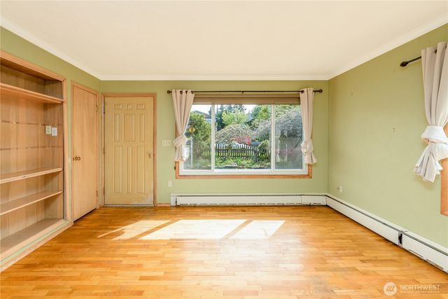 623 E 10th St, Port Angeles, WA 98362