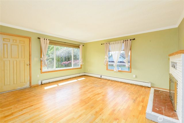 623 E 10th St, Port Angeles, WA 98362