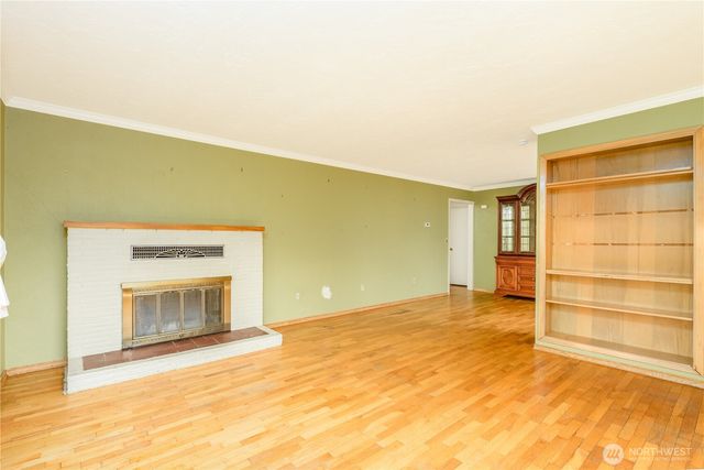 623 E 10th St, Port Angeles, WA 98362