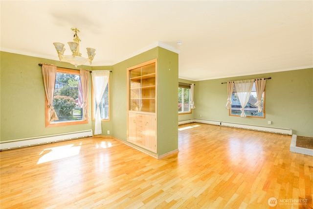 623 E 10th St, Port Angeles, WA 98362
