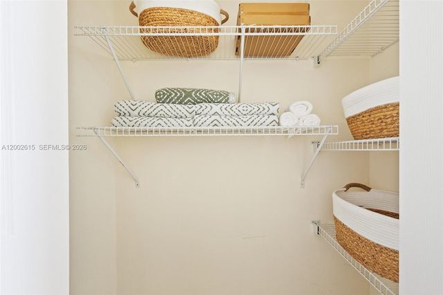 3725 S Ocean Dr 921, Hollywood, FL 33019