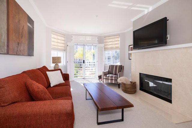 550 Ortega Avenue A214, Mountain View, CA 94040