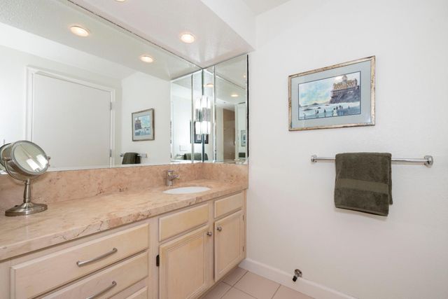 550 Ortega Avenue A214, Mountain View, CA 94040